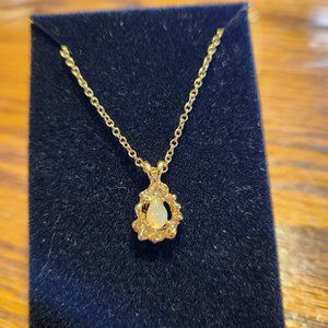Gold & Opal Ladies Necklace